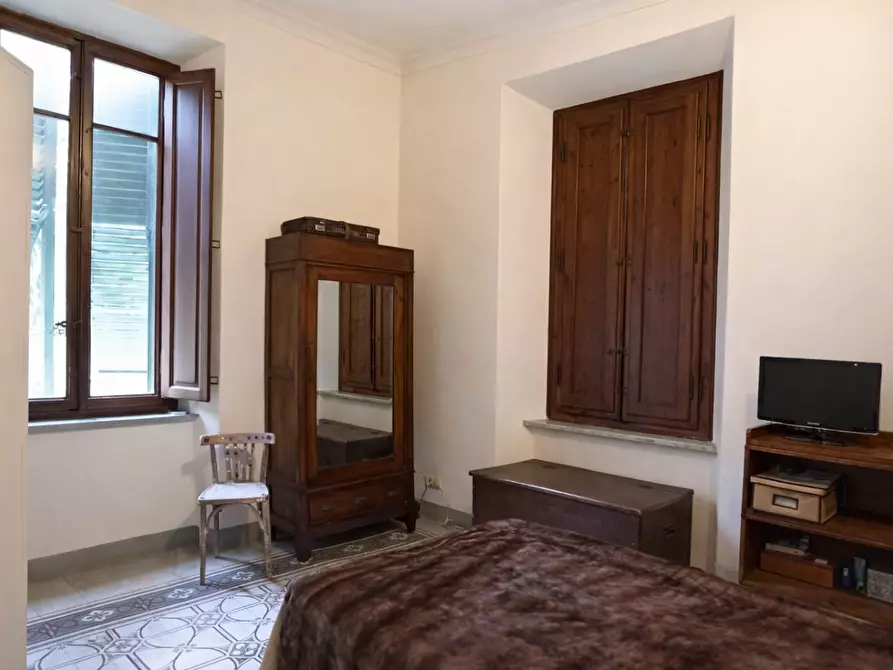 Immagine 14 di Appartamento in vendita  a Lucca