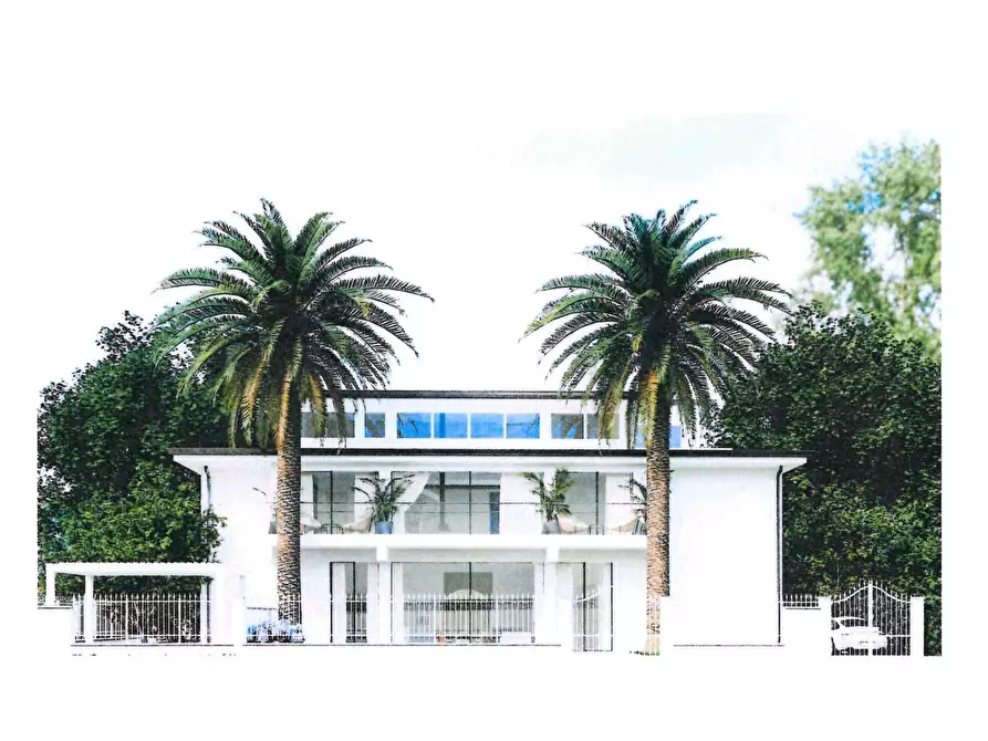 Immagine 8 di Villa in vendita  a Forte Dei Marmi