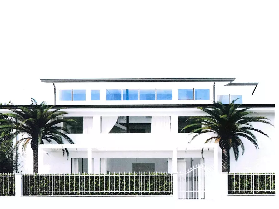 Immagine 10 di Villa in vendita  a Forte Dei Marmi