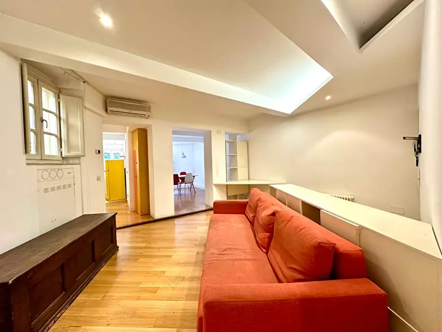 Immagine 18 di Appartamento in vendita  a Lucca