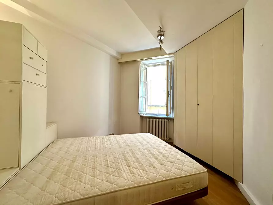 Immagine 10 di Appartamento in vendita  a Lucca