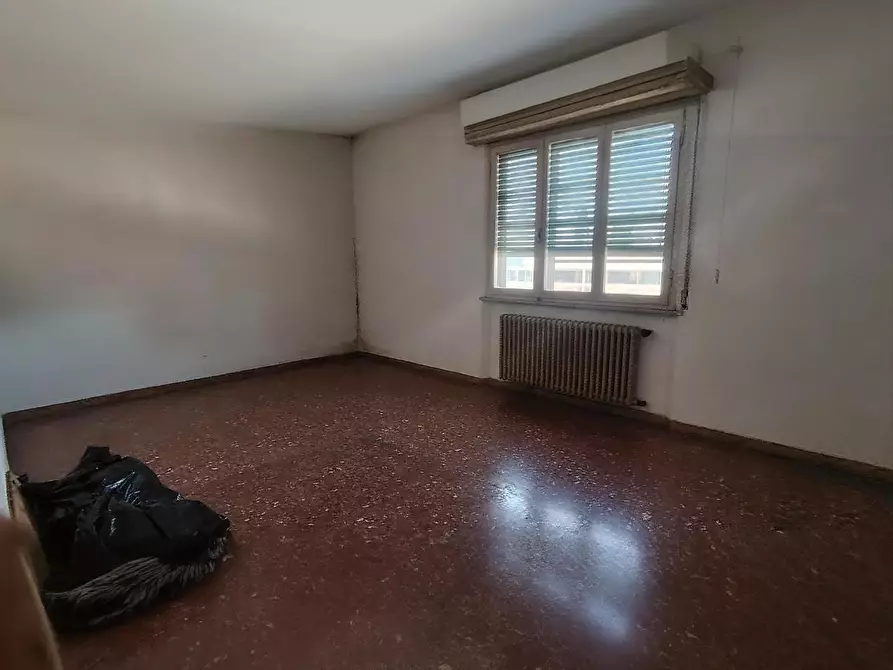 Immagine 12 di Appartamento in vendita  a Pisa