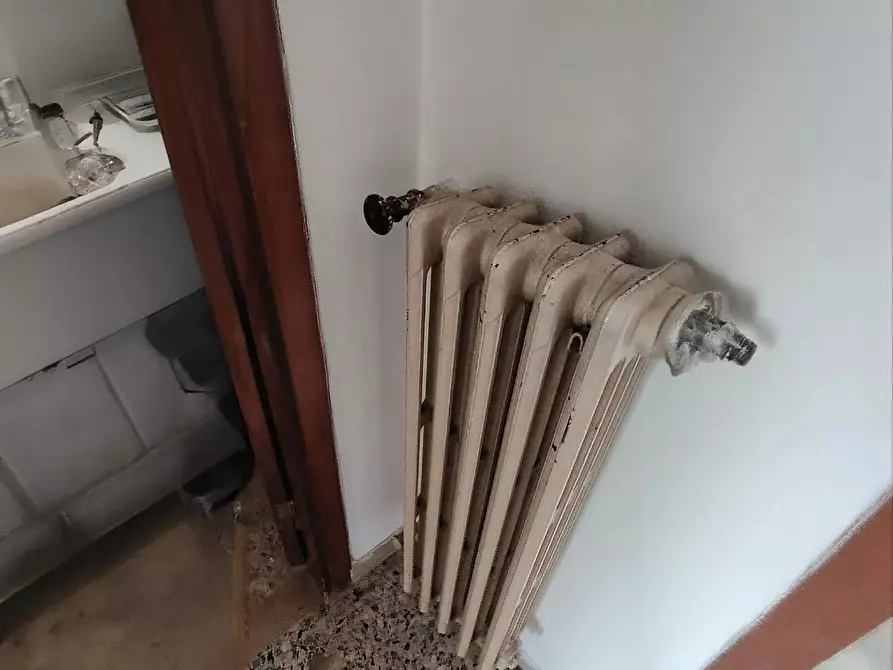 Immagine 14 di Appartamento in vendita  a Pisa