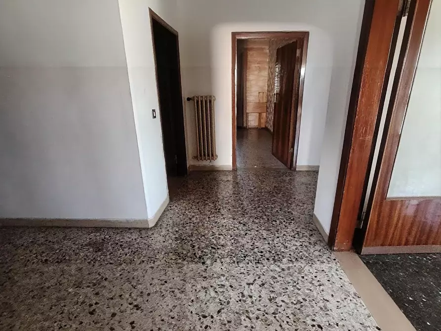 Immagine 18 di Appartamento in vendita  a Pisa