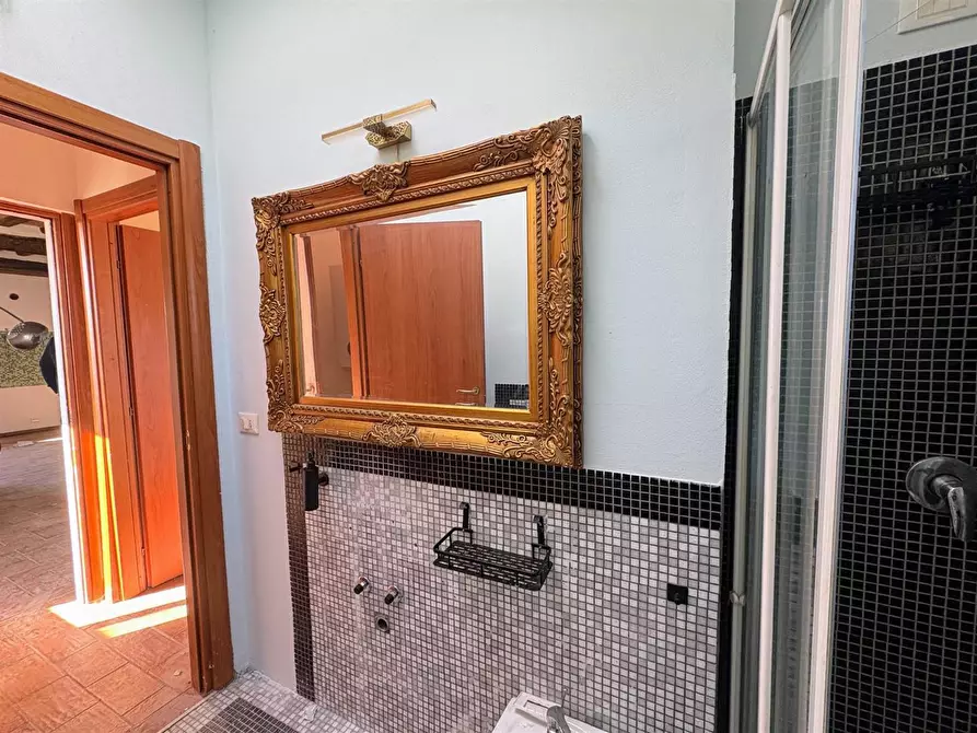 Immagine 7 di Appartamento in vendita  a Cascina