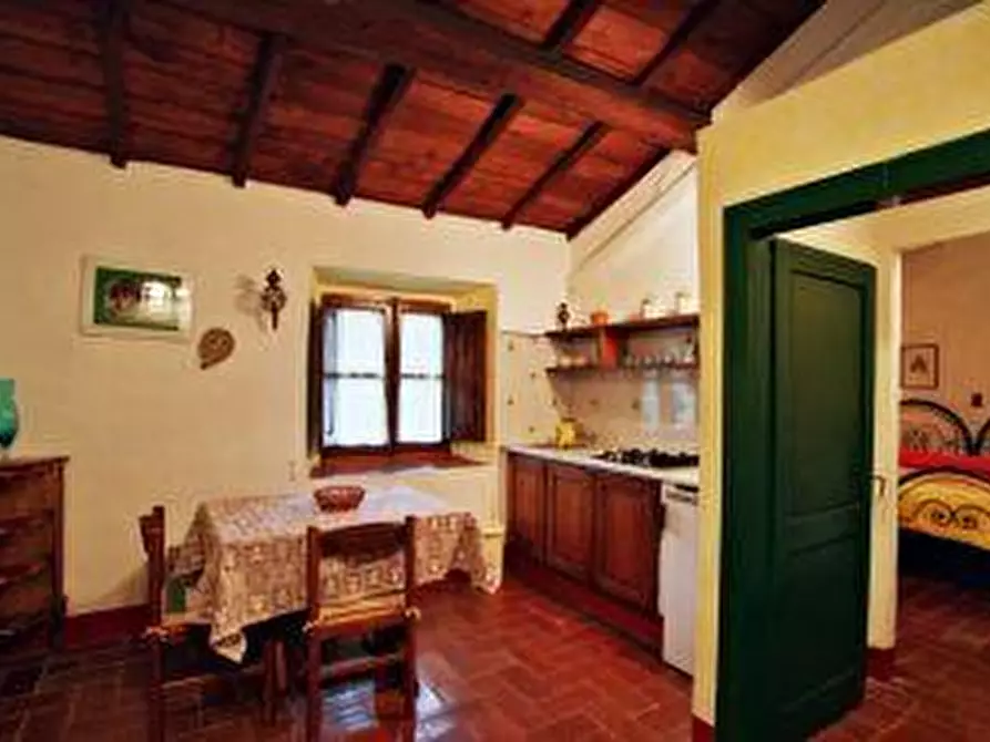 Immagine 9 di Agriturismo in vendita  a Castelfranco Piandiscò