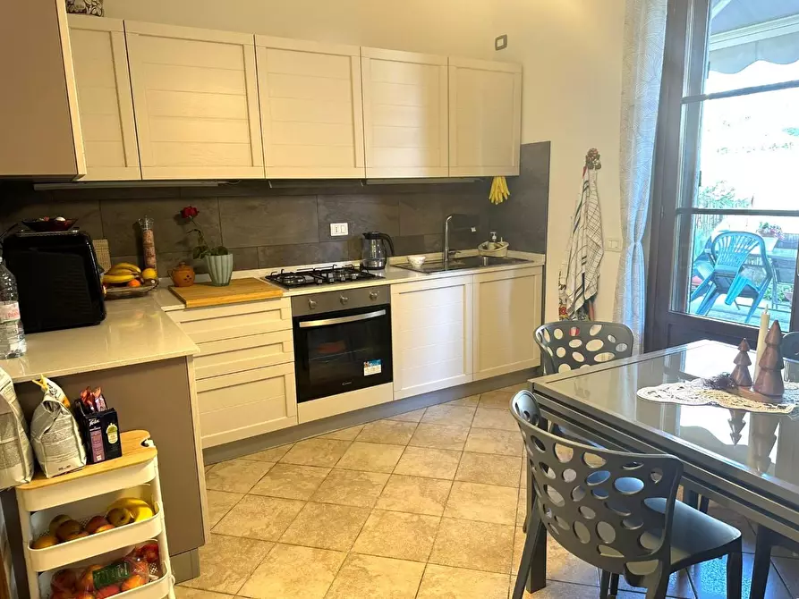 Immagine 15 di Villetta a schiera in vendita  a Capannori