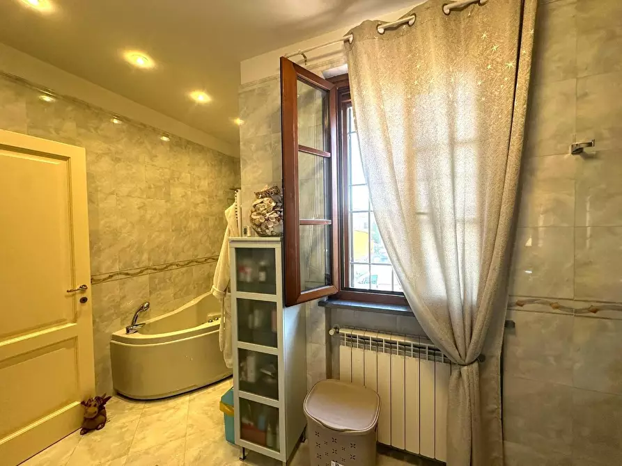 Immagine 30 di Villetta a schiera in vendita  a Capannori