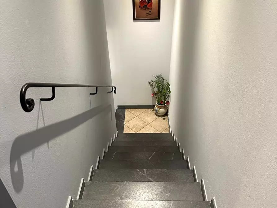 Immagine 35 di Villetta a schiera in vendita  a Capannori