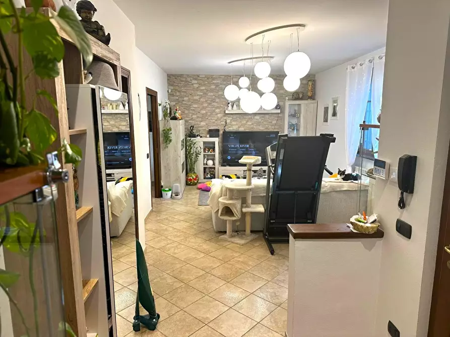 Immagine 36 di Villetta a schiera in vendita  a Capannori