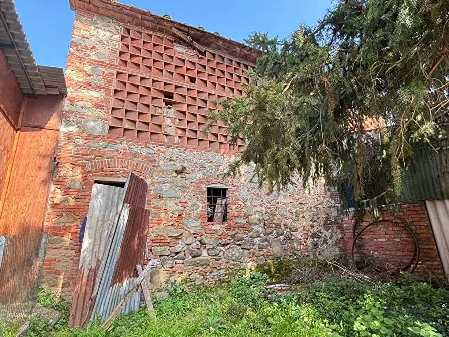 Immagine 8 di Deposito in vendita  a Porcari