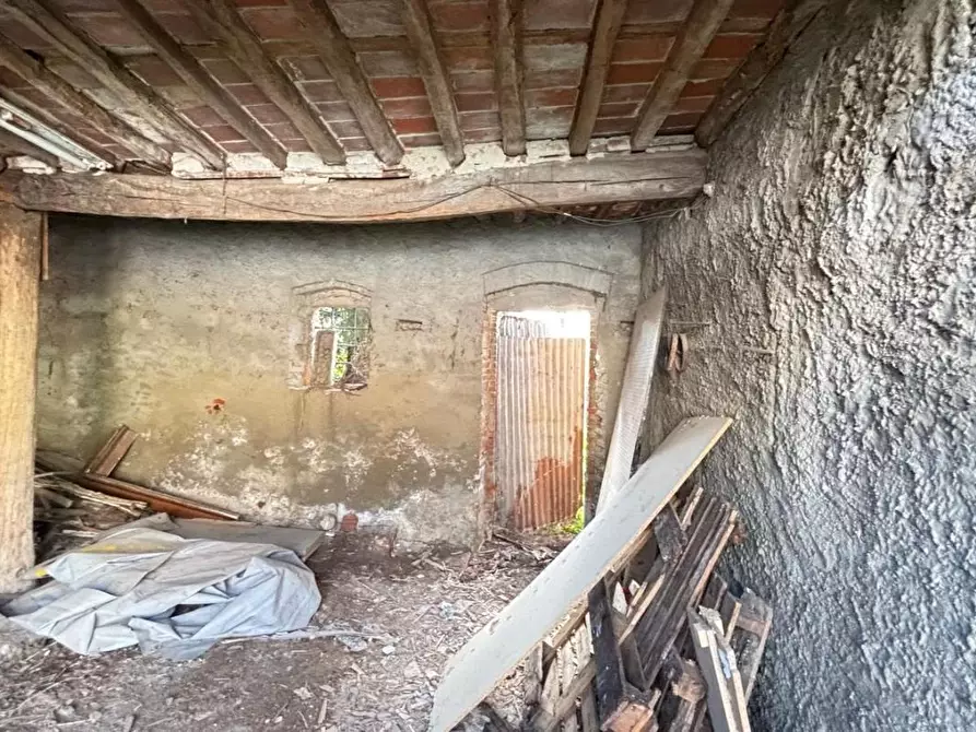 Immagine 4 di Deposito in vendita  a Porcari