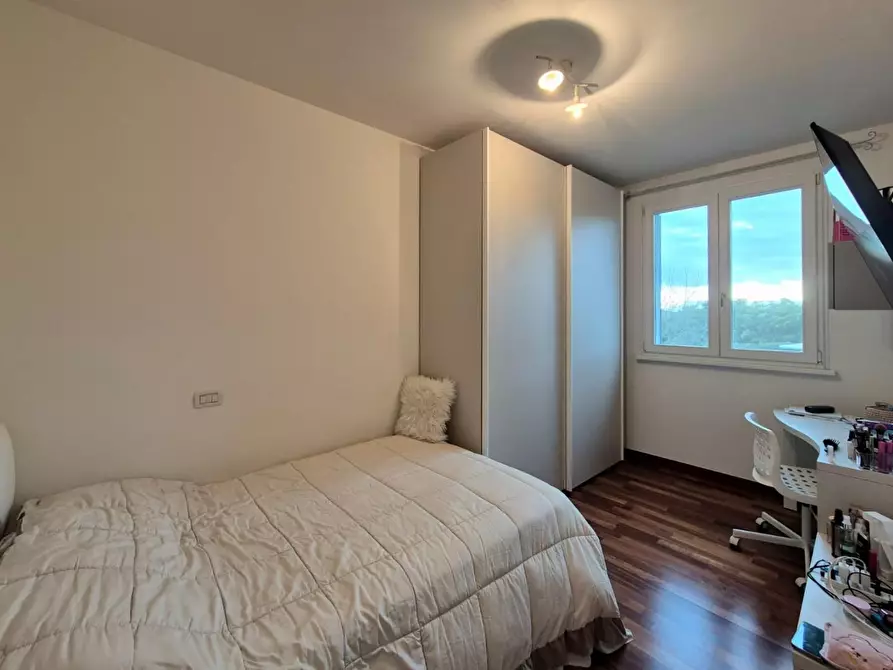 Immagine 23 di Villa in vendita  a Capannori