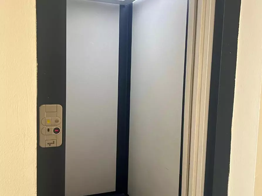 Immagine 35 di Appartamento in vendita  a Empoli