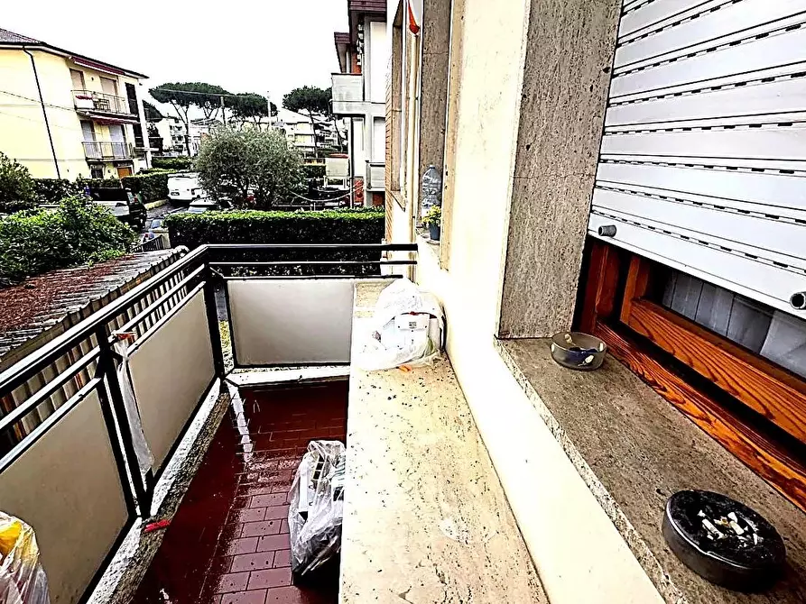 Immagine 8 di Appartamento in vendita  a Camaiore