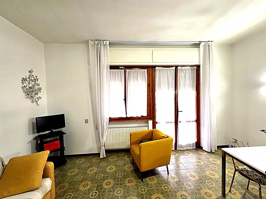 Immagine 1 di Appartamento in vendita  a Camaiore