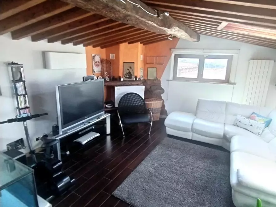 Immagine 24 di Terratetto in vendita  a Massa