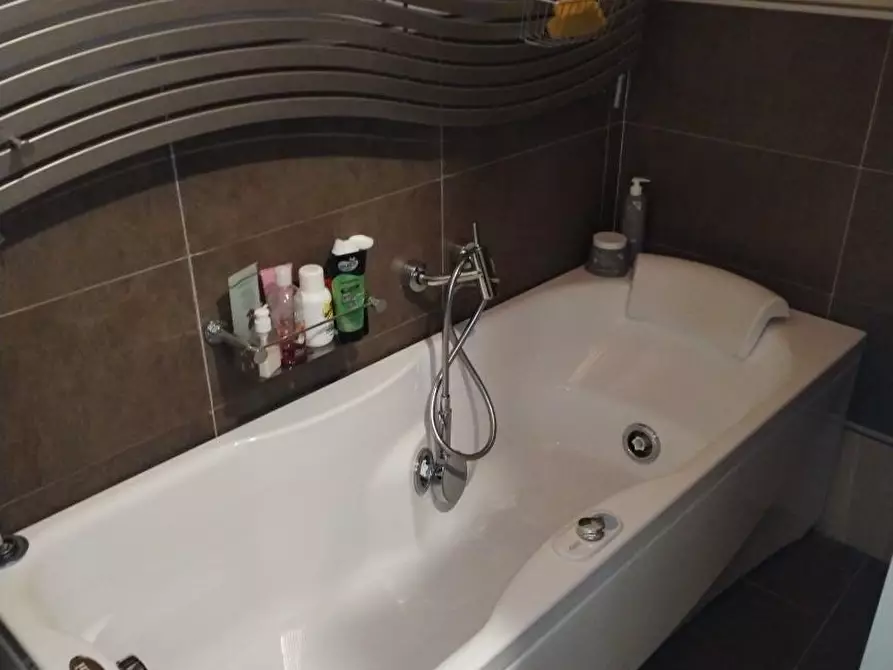 Immagine 17 di Terratetto in vendita  a Massa