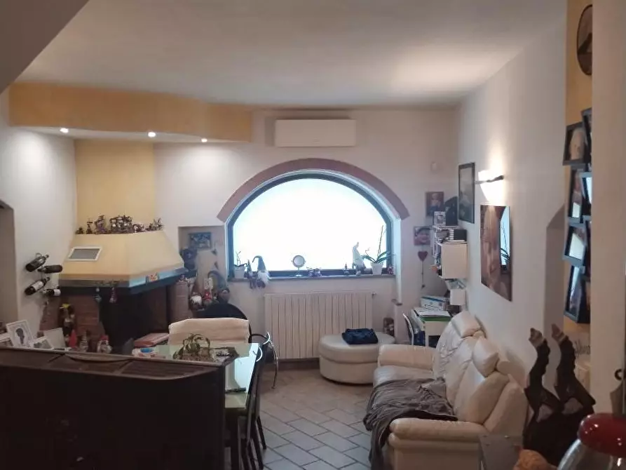 Immagine 1 di Terratetto in vendita  a Massa