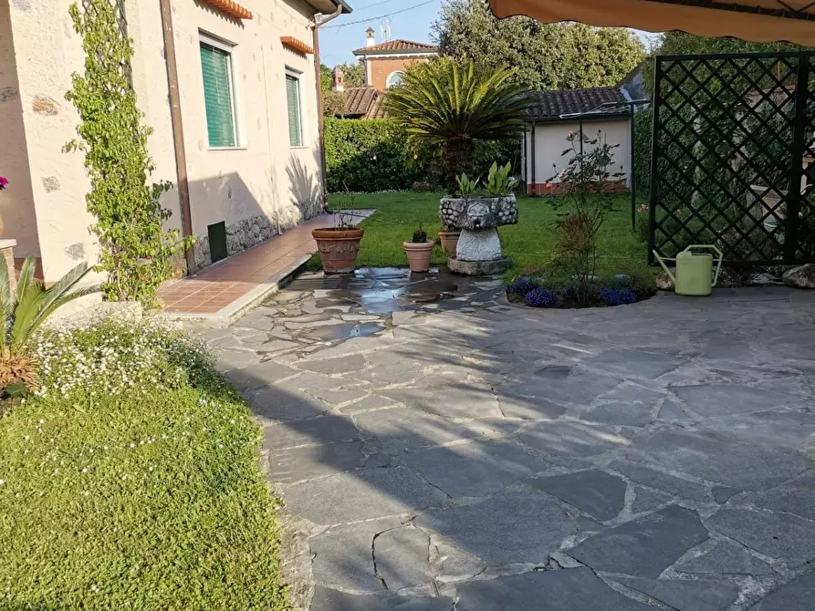 Immagine 24 di Villa in affitto  a Forte Dei Marmi