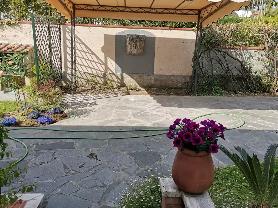 Immagine 11 di Villa in affitto  a Forte Dei Marmi