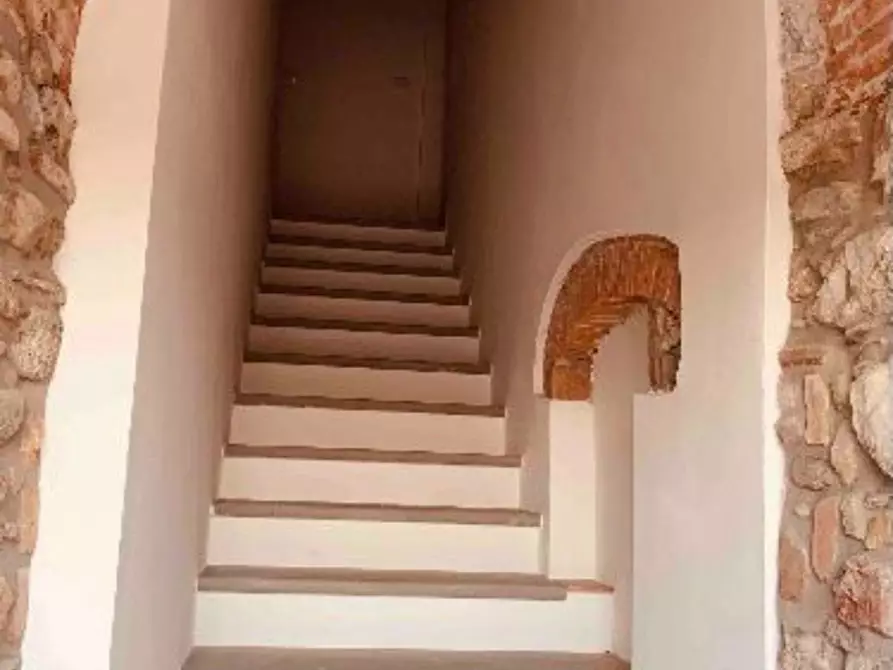 Immagine 2 di Appartamento in affitto  a Fosdinovo