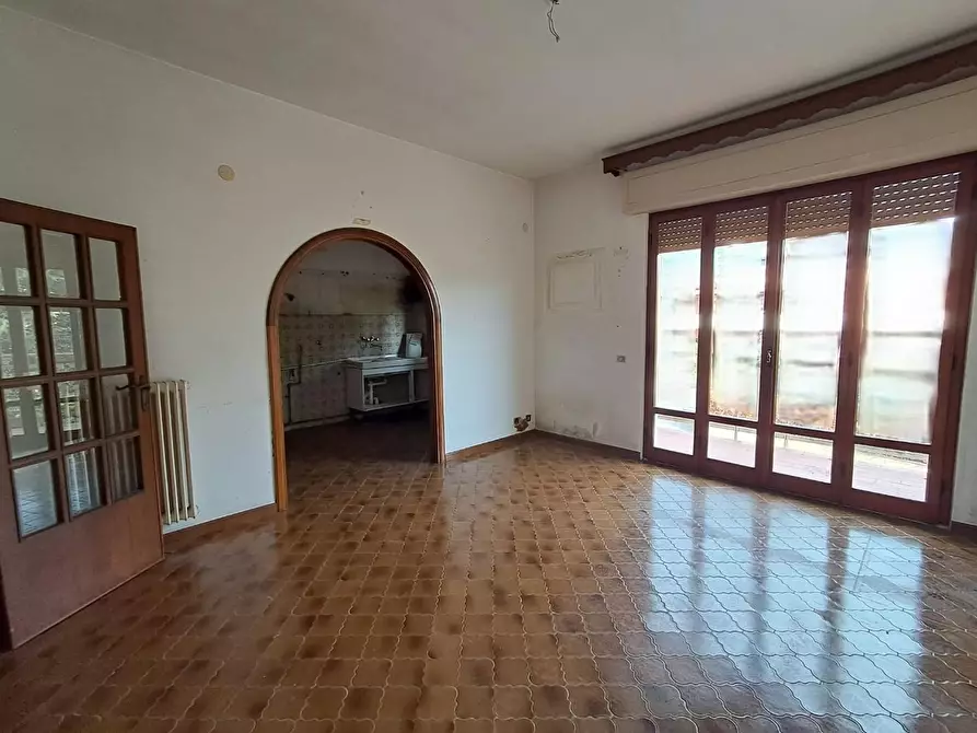 Immagine 1 di Appartamento in vendita  a Buti