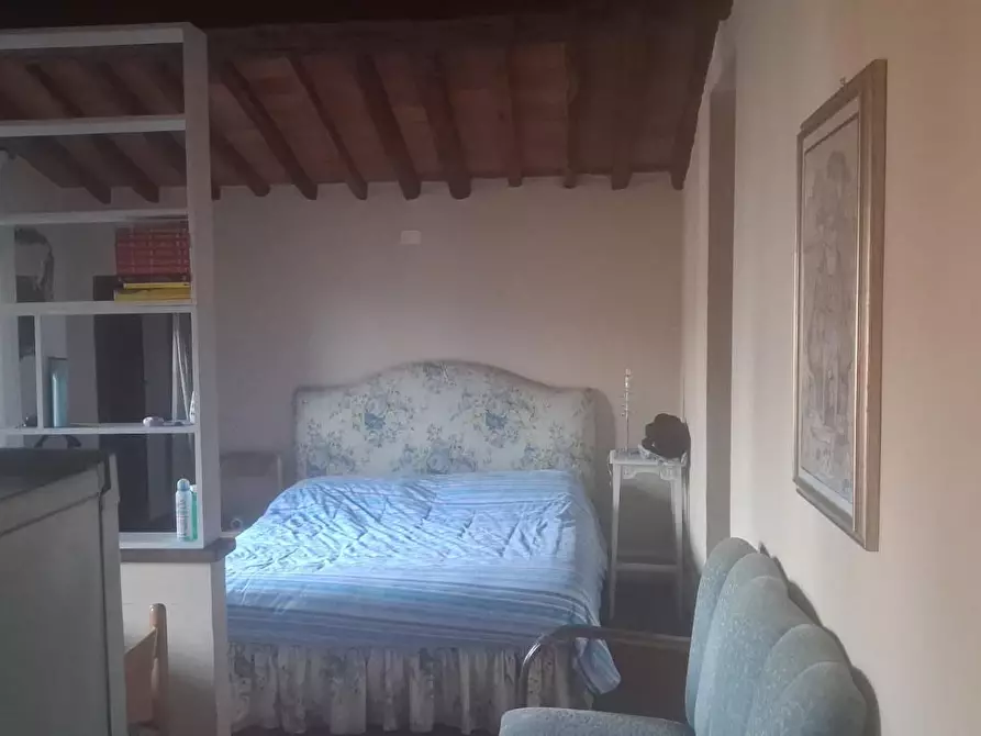 Immagine 15 di Appartamento in affitto  a Lucca