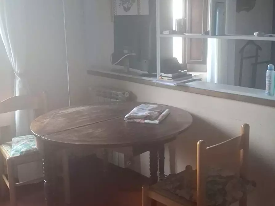 Immagine 13 di Appartamento in affitto  a Lucca