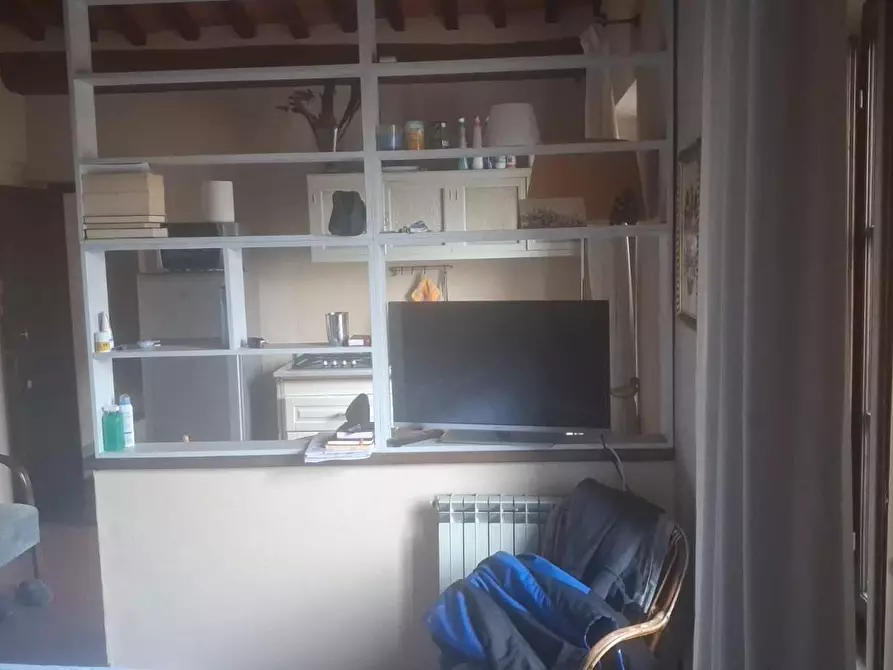 Immagine 9 di Appartamento in affitto  a Lucca