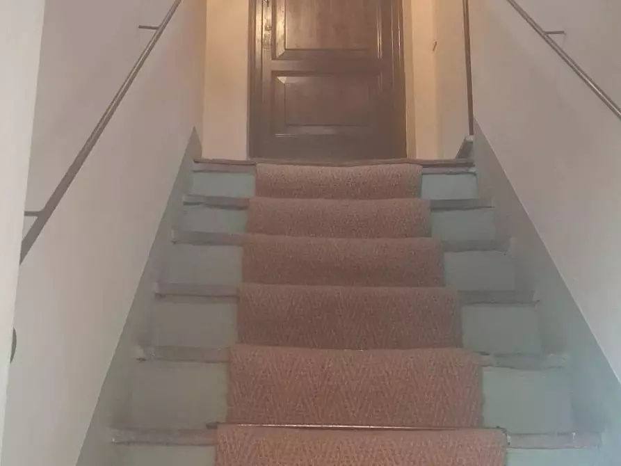 Immagine 7 di Appartamento in affitto  a Lucca