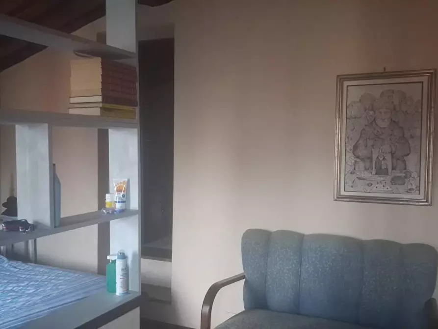 Immagine 17 di Appartamento in affitto  a Lucca