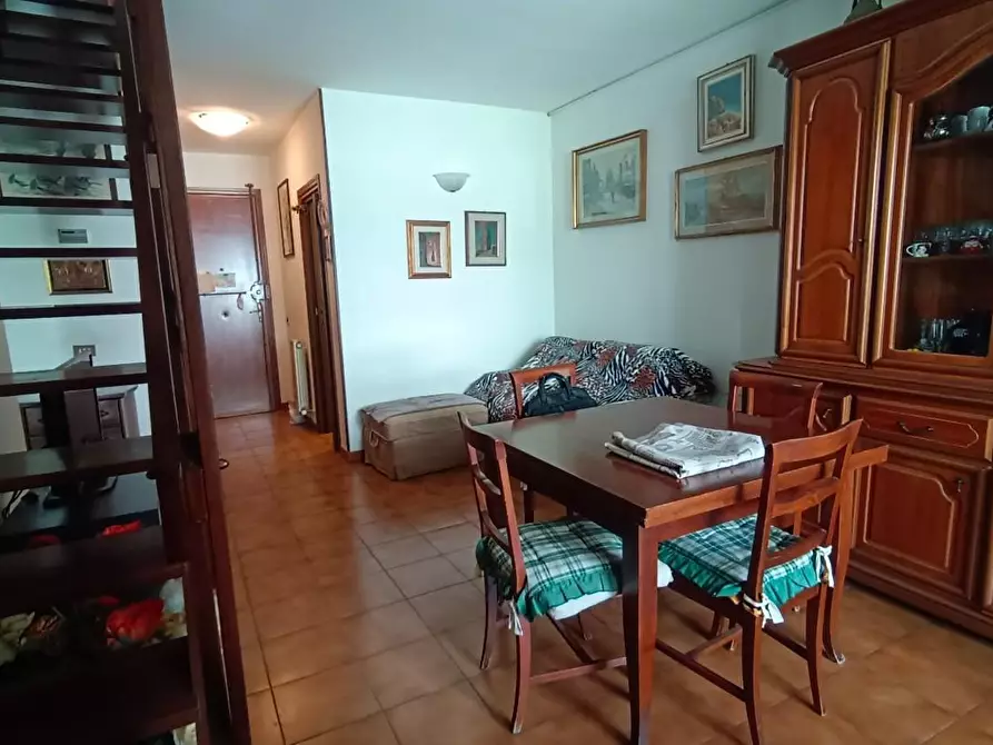 Immagine 20 di Appartamento in vendita  a Viareggio