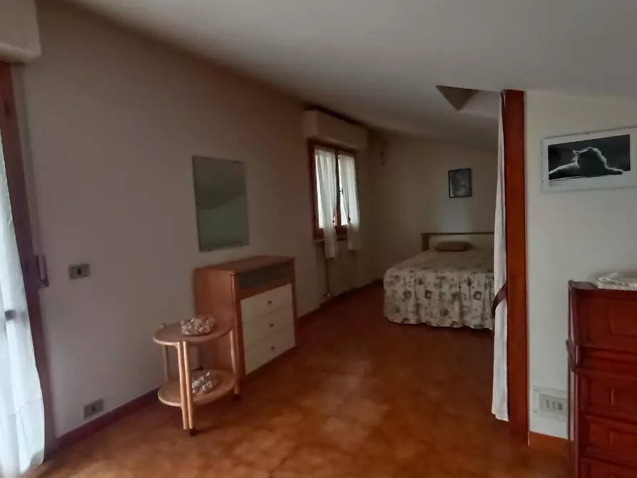 Immagine 28 di Appartamento in vendita  a Viareggio