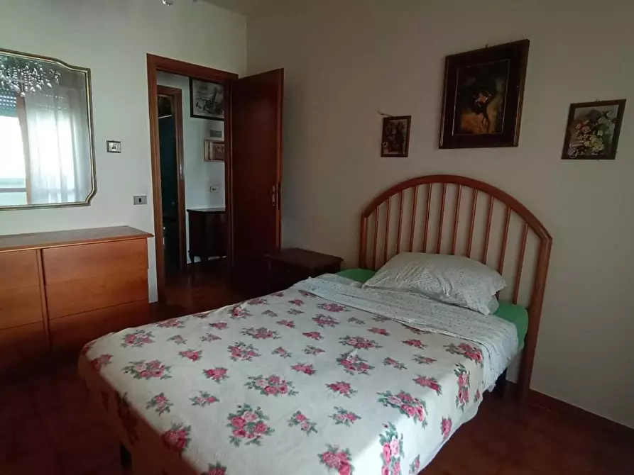 Immagine 7 di Appartamento in vendita  a Viareggio