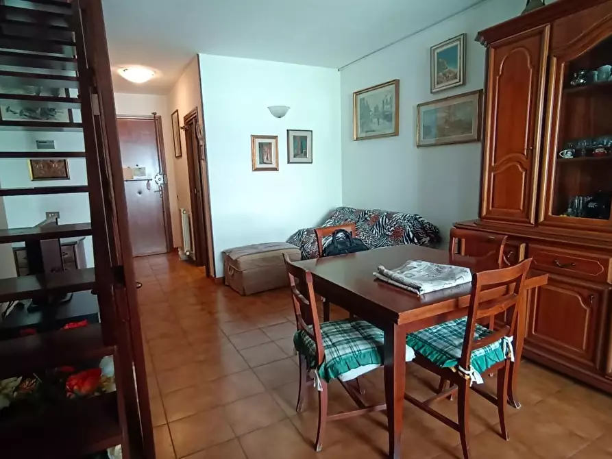 Immagine 36 di Appartamento in vendita  a Viareggio