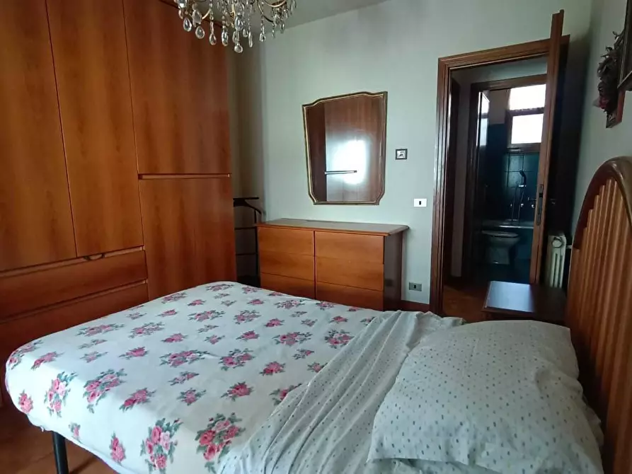 Immagine 8 di Appartamento in vendita  a Viareggio