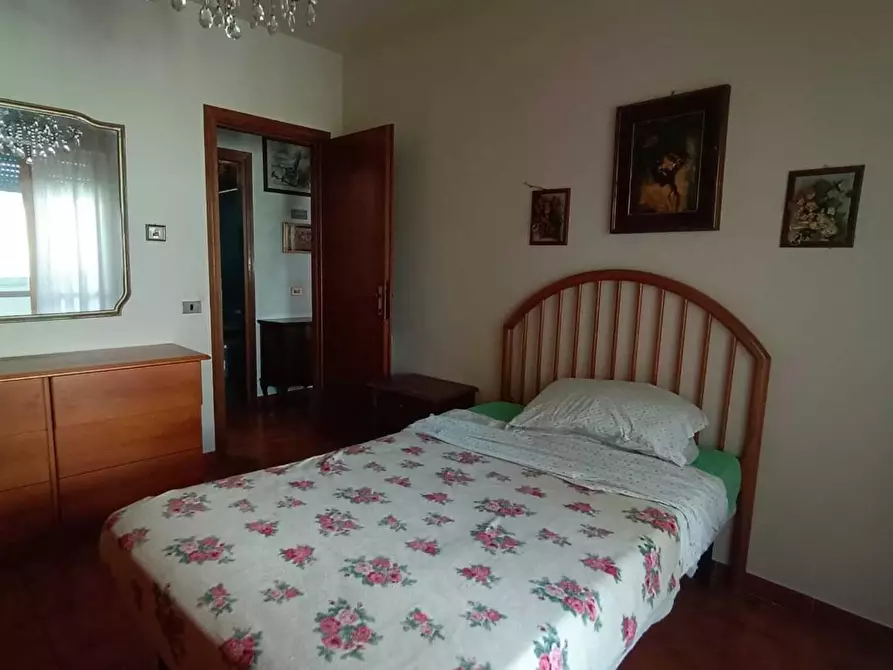 Immagine 9 di Appartamento in vendita  a Viareggio