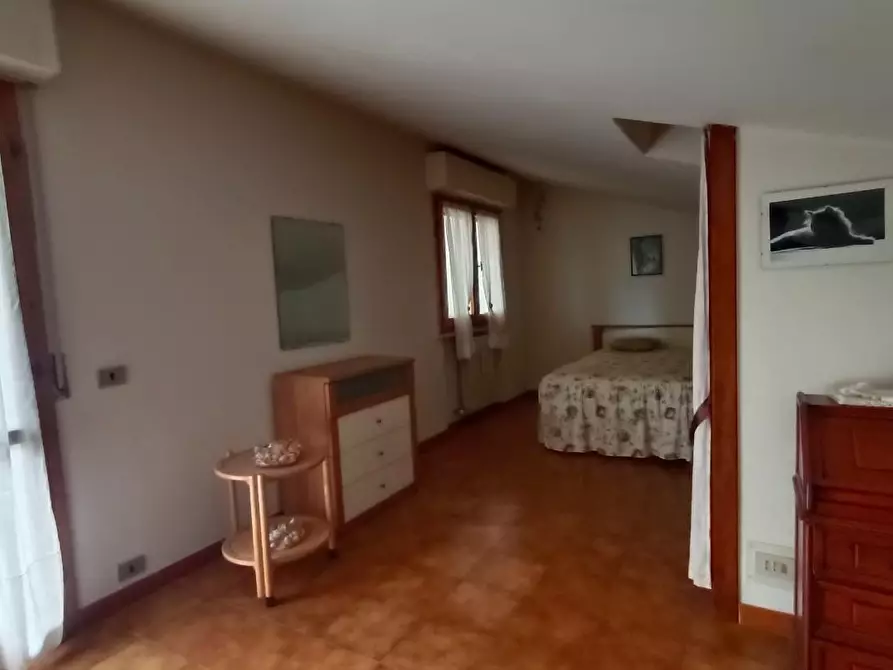 Immagine 32 di Appartamento in vendita  a Viareggio