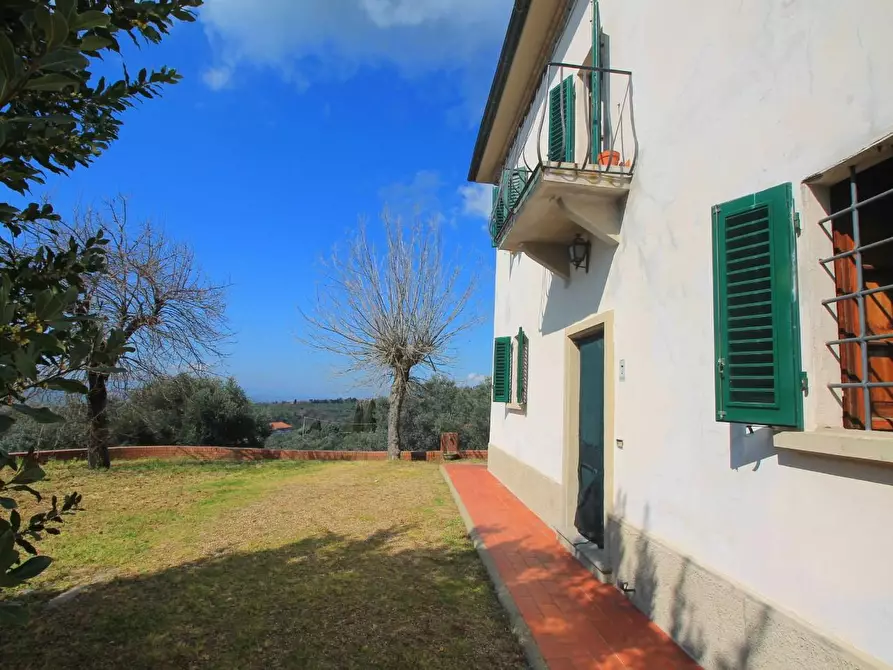 Immagine 27 di Casa colonica in vendita  a Capraia E Limite