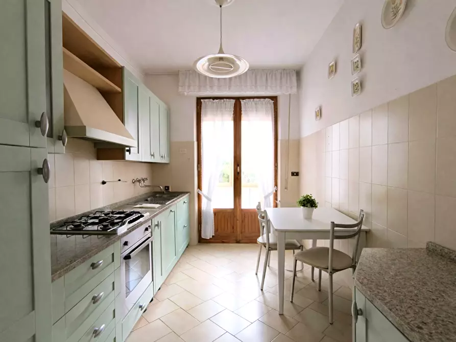 Immagine 8 di Appartamento in vendita  a Siena