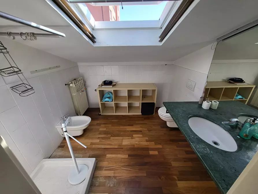 Immagine 15 di Appartamento in vendita  a Cascina