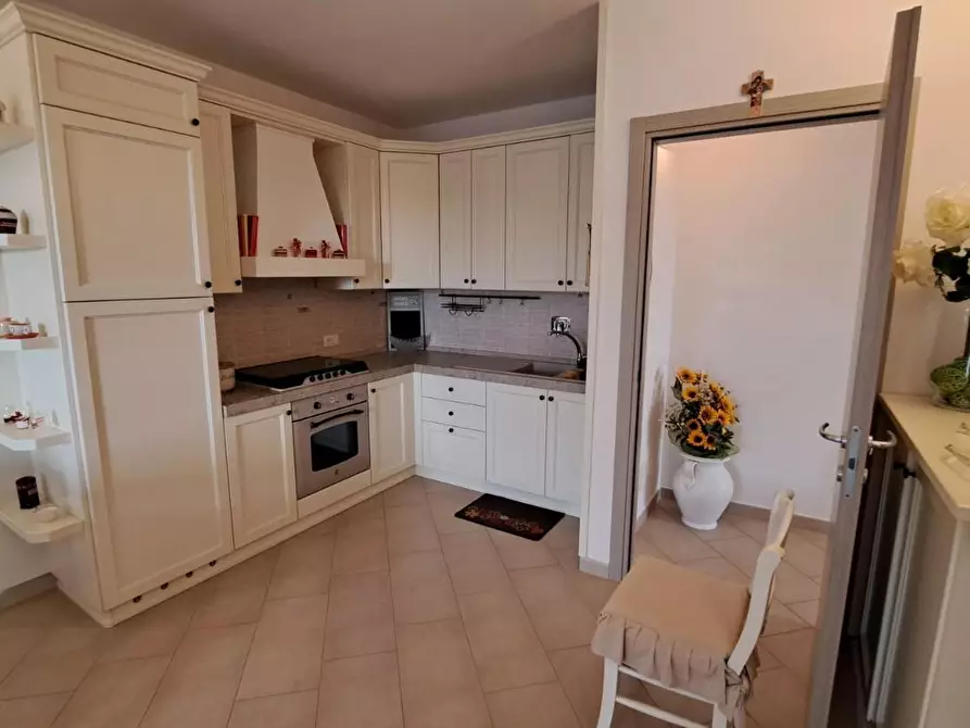 Immagine 5 di Appartamento in vendita  a Rosignano Marittimo