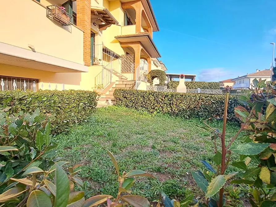 Immagine 1 di Appartamento in vendita  a Rosignano Marittimo