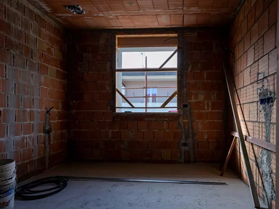 Immagine 29 di Casa bifamiliare in vendita  a Cascina