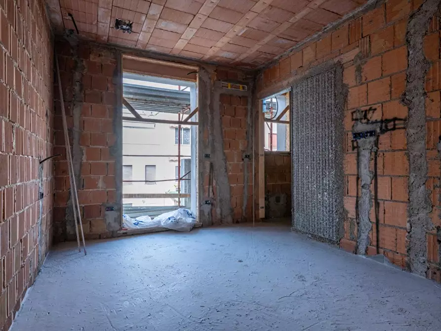 Immagine 26 di Casa bifamiliare in vendita  a Cascina