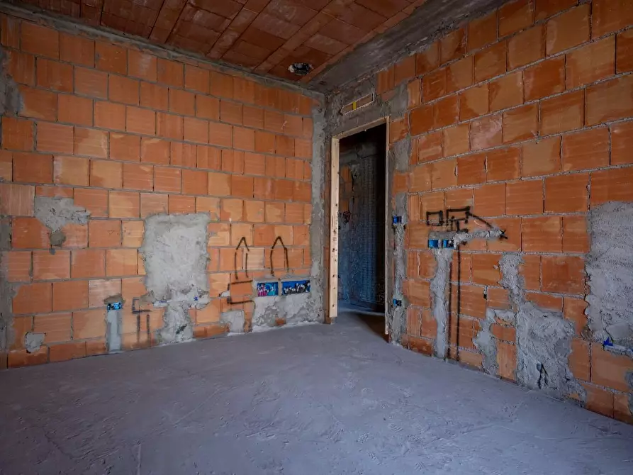 Immagine 34 di Casa bifamiliare in vendita  a Cascina