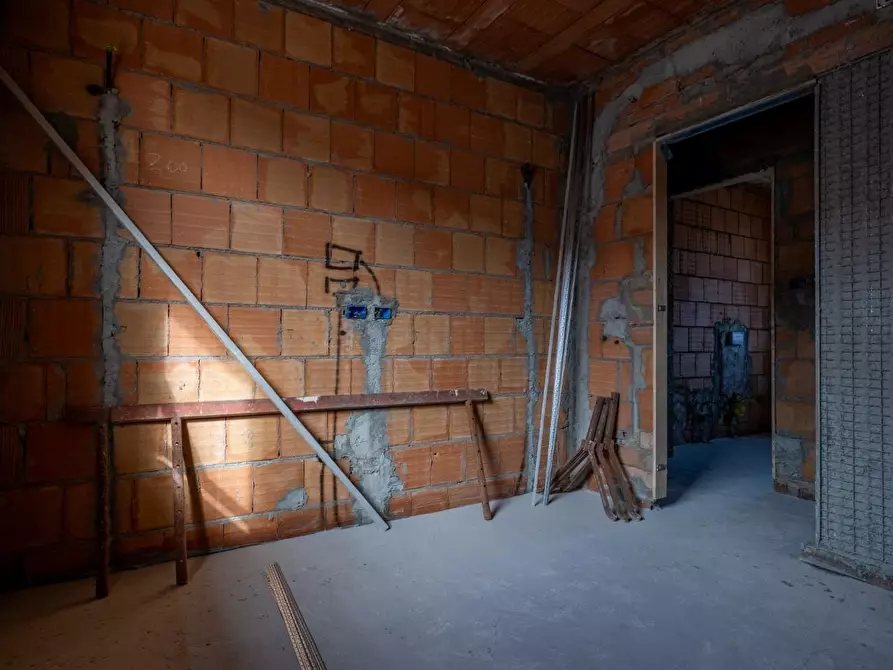 Immagine 30 di Casa bifamiliare in vendita  a Cascina