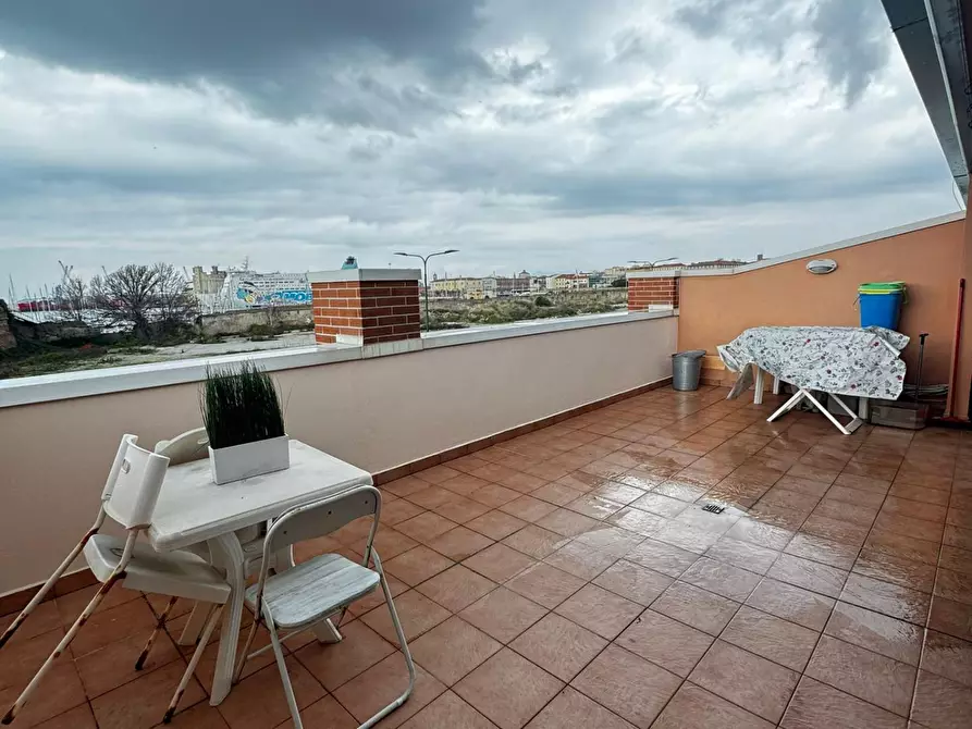 Immagine 14 di Appartamento in affitto  a Livorno