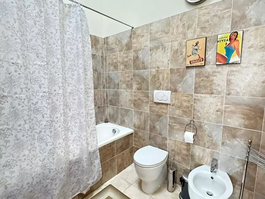 Immagine 9 di Appartamento in affitto  a Livorno